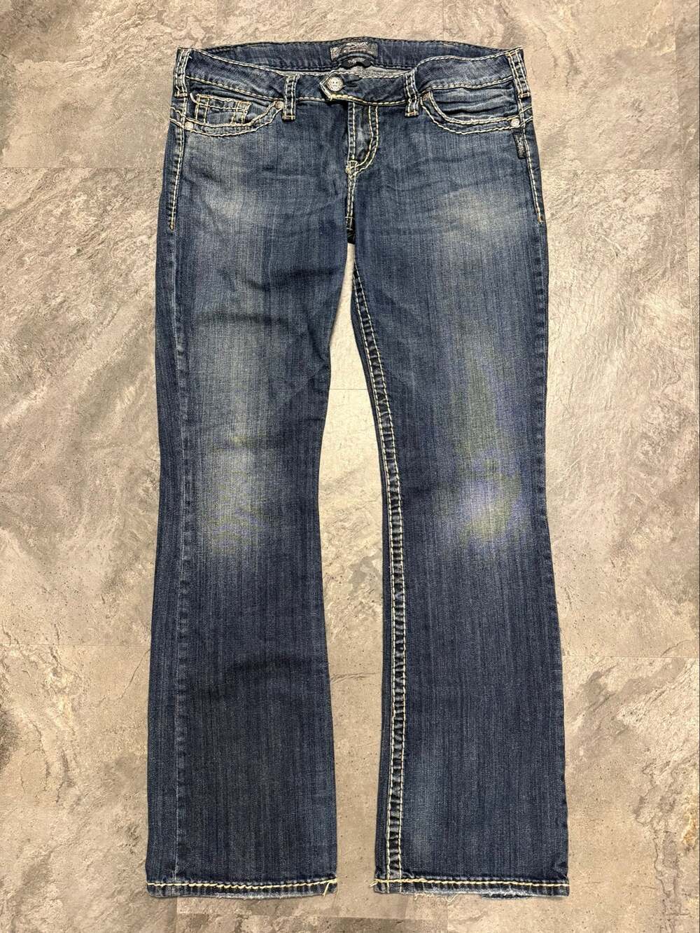 Silver Jeans Co. "Tuesday" low-rise bootcut denim jeans Size W 34/ L 33
